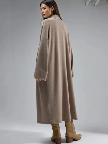 Busem Knitted coat in Beige