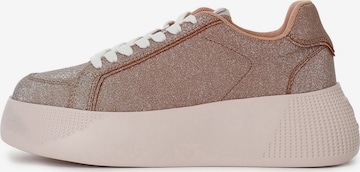 Sneaker bassa di CAFè NOIR in rosa: frontale