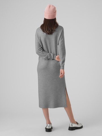 VERO MODA Kootud kleit 'LEFILE', värv hall