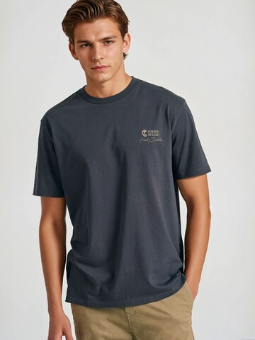 Funky Buddha Shirt in Grey
