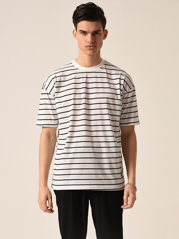 Antioch Shirt in White