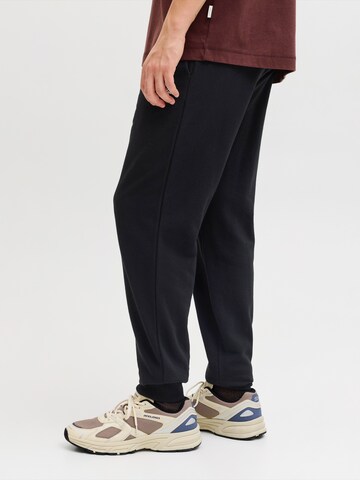 JACK & JONES - Tapered Pantalón 'JPSTGORDON' en negro
