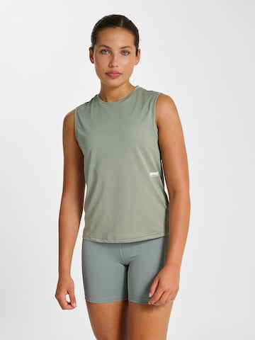 Hummel Performance shirt 'Pulse' in Green: front