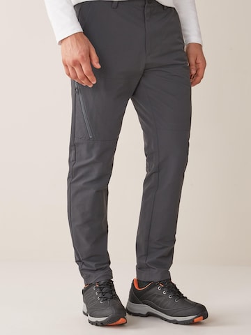 Coupe slim Pantalon outdoor 'Duratrek' Next en gris