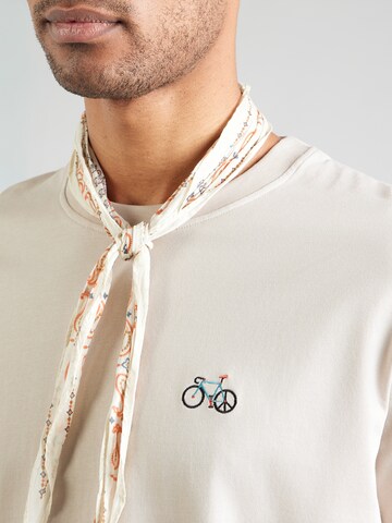 Iriedaily T-shirt 'Peaceride' i beige