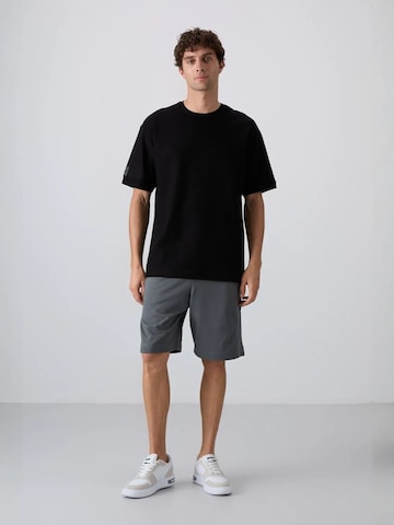 Tommy Life Shirt in Black