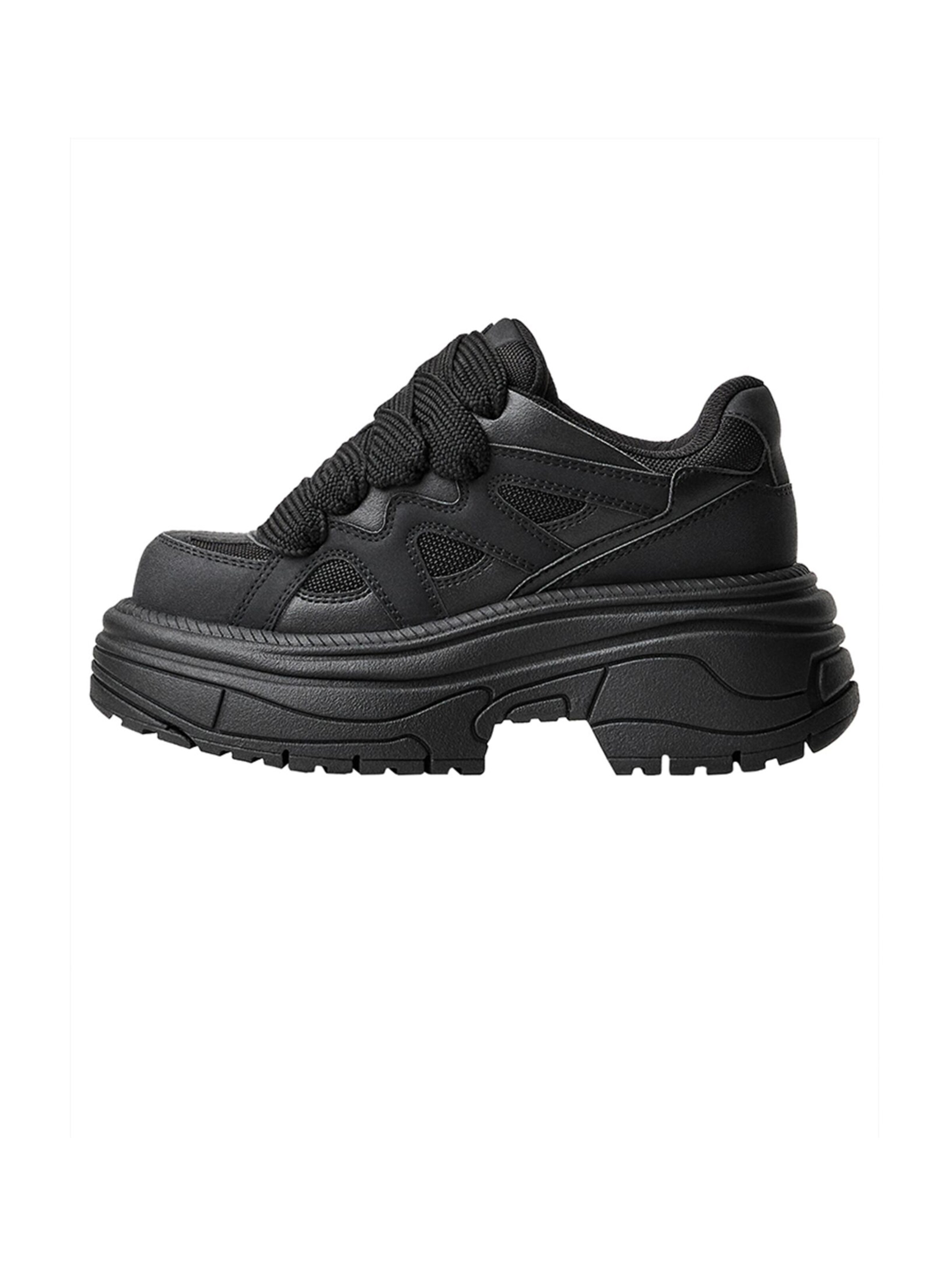 Sneaker bassa di Bershka in nero