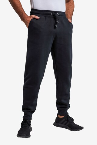 JAY-PI Tapered Pants in Black: front