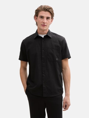Coupe regular Chemise TOM TAILOR DENIM en noir : devant