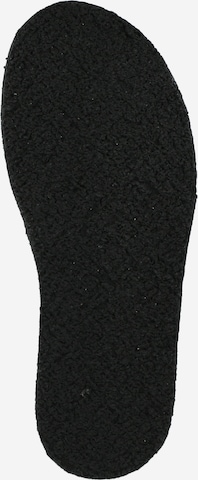 Clarks Originals - Calzado deportivo con cordones 'Desert Trek' en negro