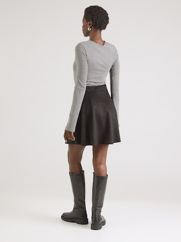 ABOUT YOU Nederdel 'Emina' i sort