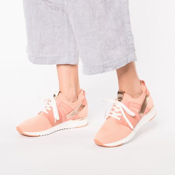 CAPRICE Sneakers in Pink