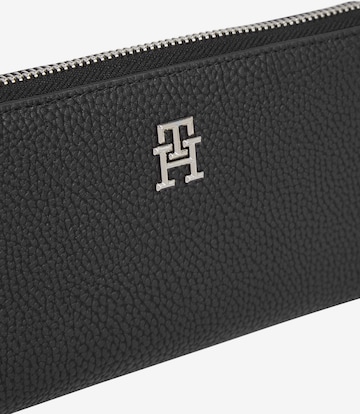 Porte-monnaies TOMMY HILFIGER en noir