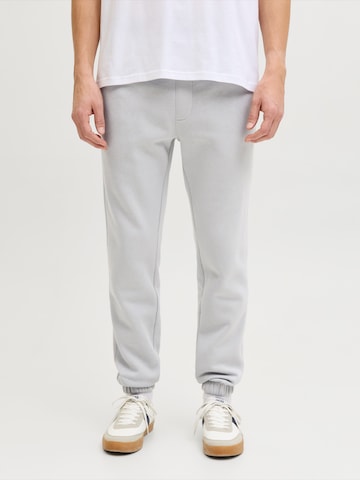 JJ Rebel Tapered Nadrág 'JREBGORM' - szürke: elől