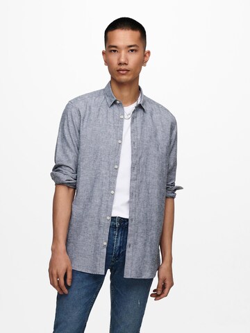 Coupe slim Chemise 'Caiden' Only & Sons en bleu : devant