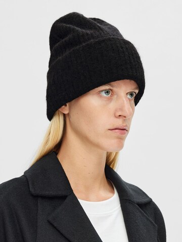 SELECTED FEMME Beanie 'Malin' in Black