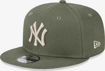 NEW ERA Cap in Green: front