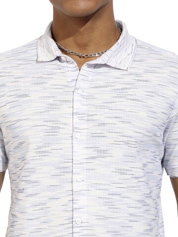 Campus Sutra - Ajuste regular Camisa en blanco