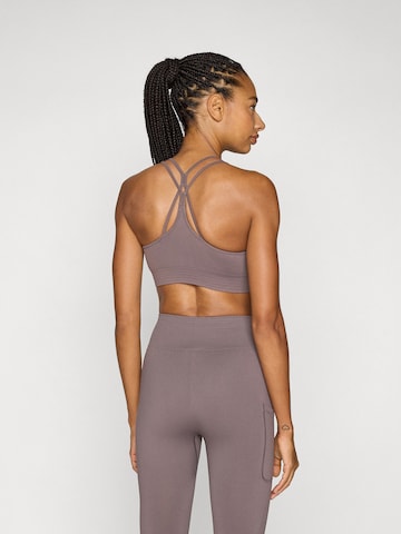 ICANIWILL Bustier Sports-BH 'Define Seamless' i brun