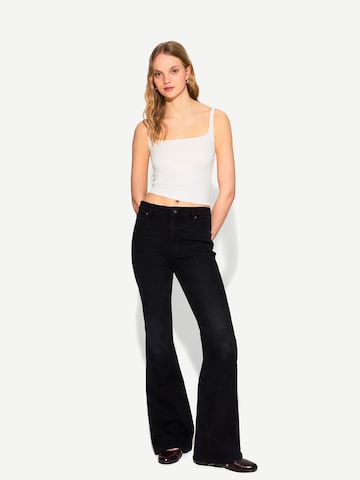 Bershka Топ в бяло