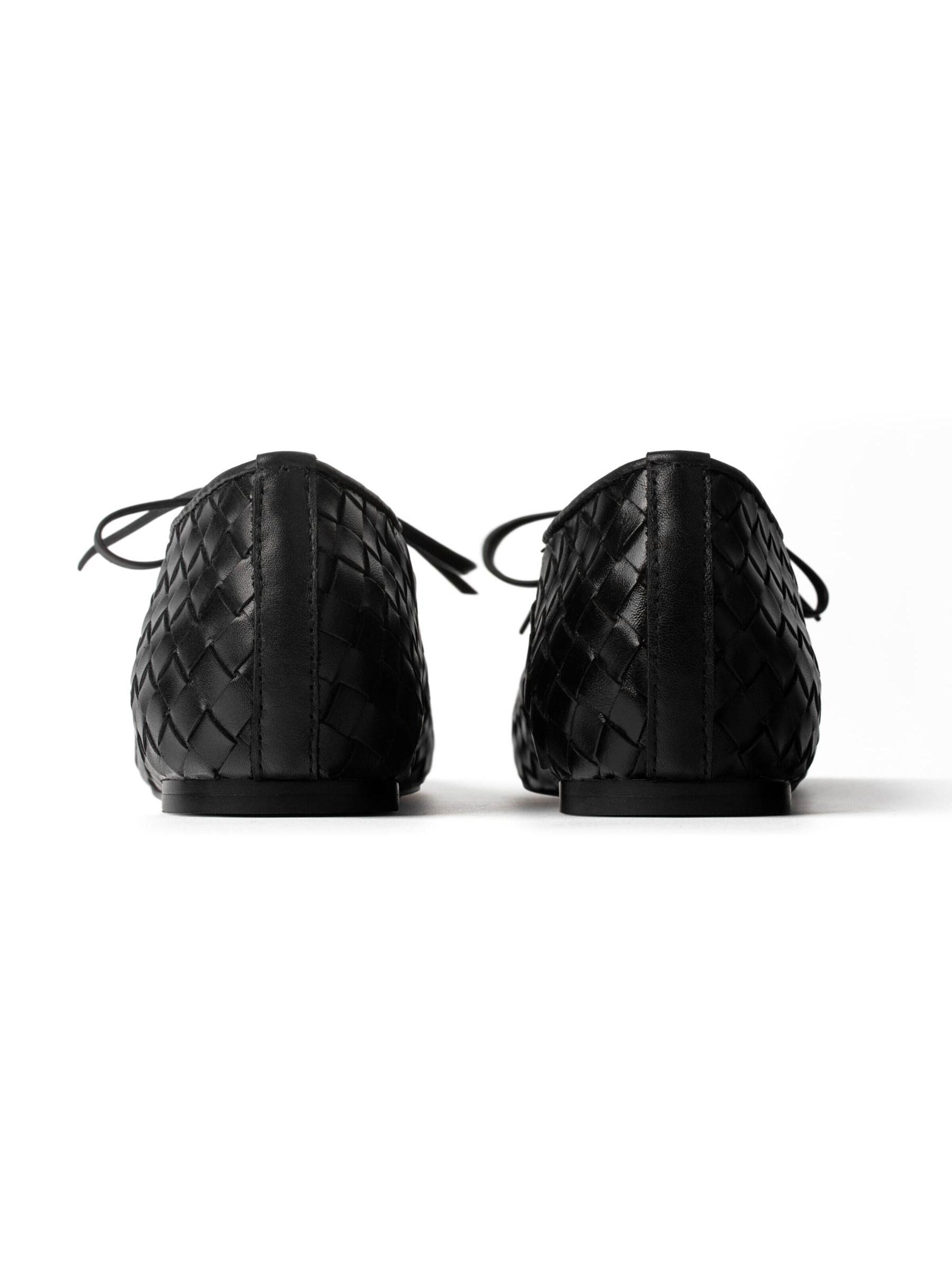 L37 HANDMADE SHOES - Sapato Slip-on 'SUNLIGHT ON MY SKIN' em preto