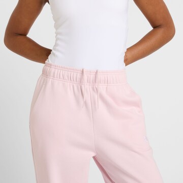 new balance Loosefit Broek 'Essentials' in Roze
