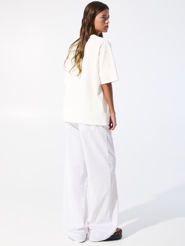 Pull&Bear Oversized shirt in White