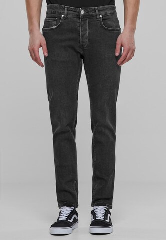 2Y Premium Tapered Jeans in Grau: predná strana