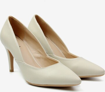 Celena - Zapatos con plataforma 'Carlotta' en beige