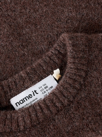 NAME IT - Jersey en marrón