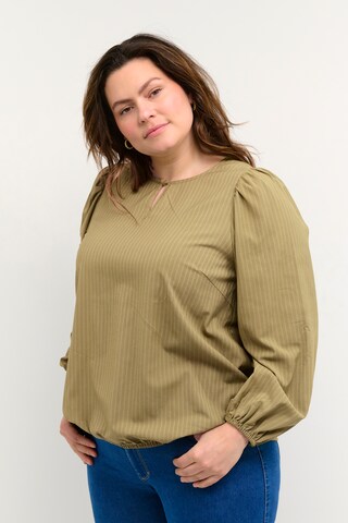 KAFFE CURVE Blouse in Groen: voorkant