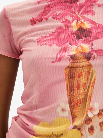 Desigual Μπλουζάκι σε κόκκινο