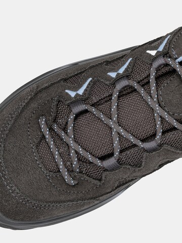 LOWA Halbschuh 'Sirkos Evo' in Grau