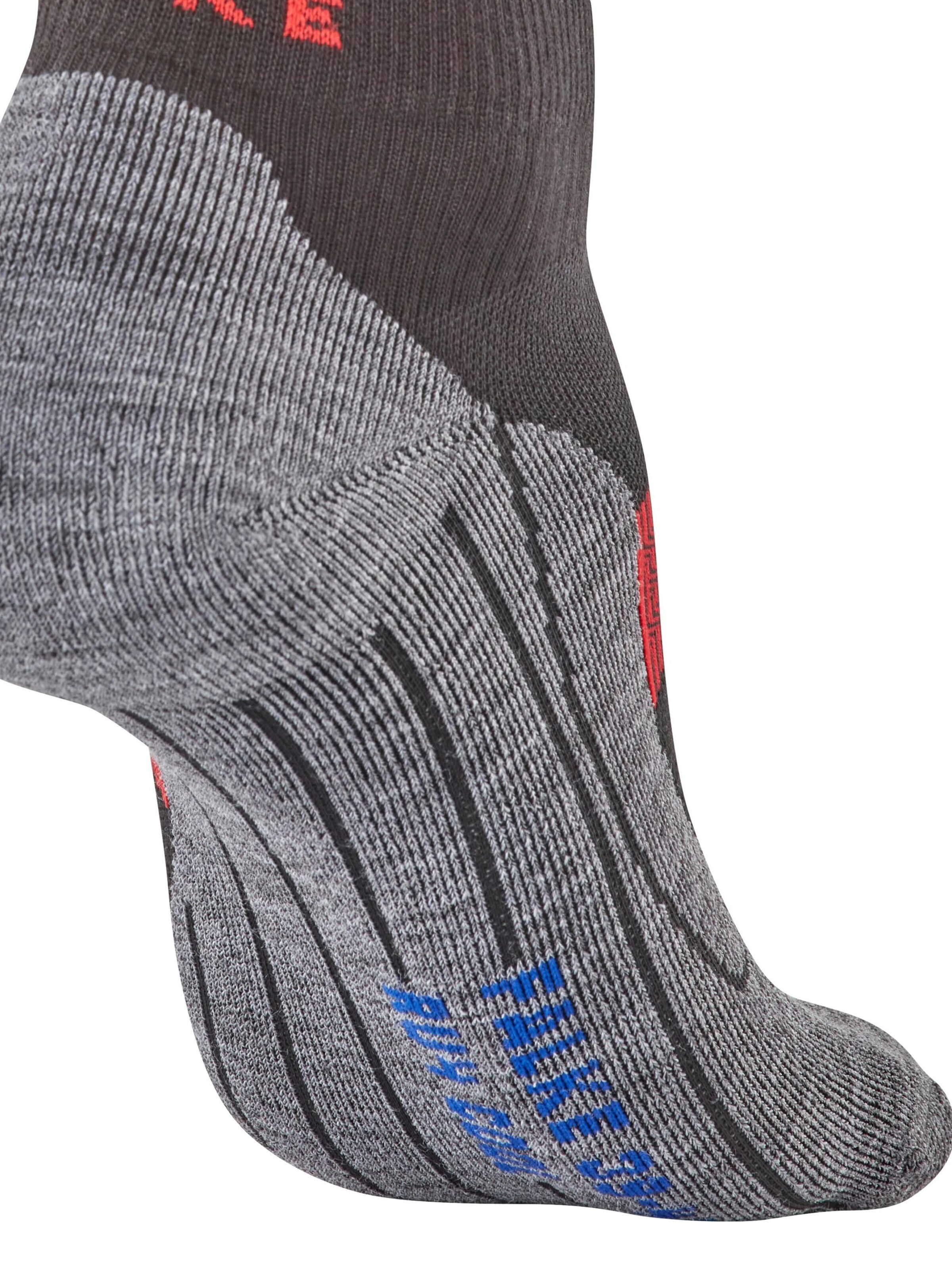 FALKE Athletic Socks 'RU4 Endurance Cool Short' in Black