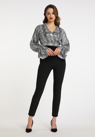 faina - Blusa em cinzento