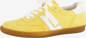 Baskets basses Paul Green en jaune : devant