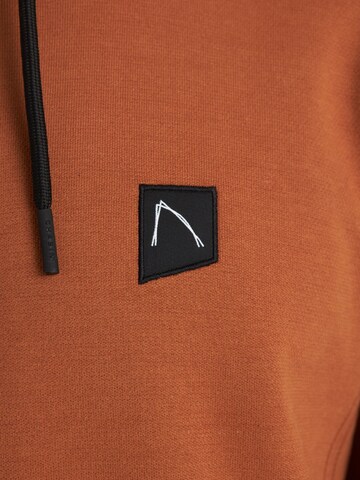 CHASIN' Sweatshirt 'Harper' in Braun