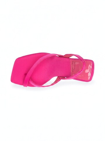 Sandalo con cinturino 'MERCANTILE FUCHSIA NEOPRENE GOLD' di Jeffrey Campbell in rosa