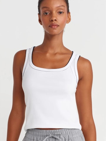 Dilvin Tanktops & Camis in Weiß