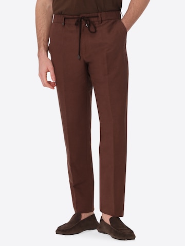 Loosefit Pantaloni con piega frontale 'Alloro' di Distretto12 in marrone: frontale