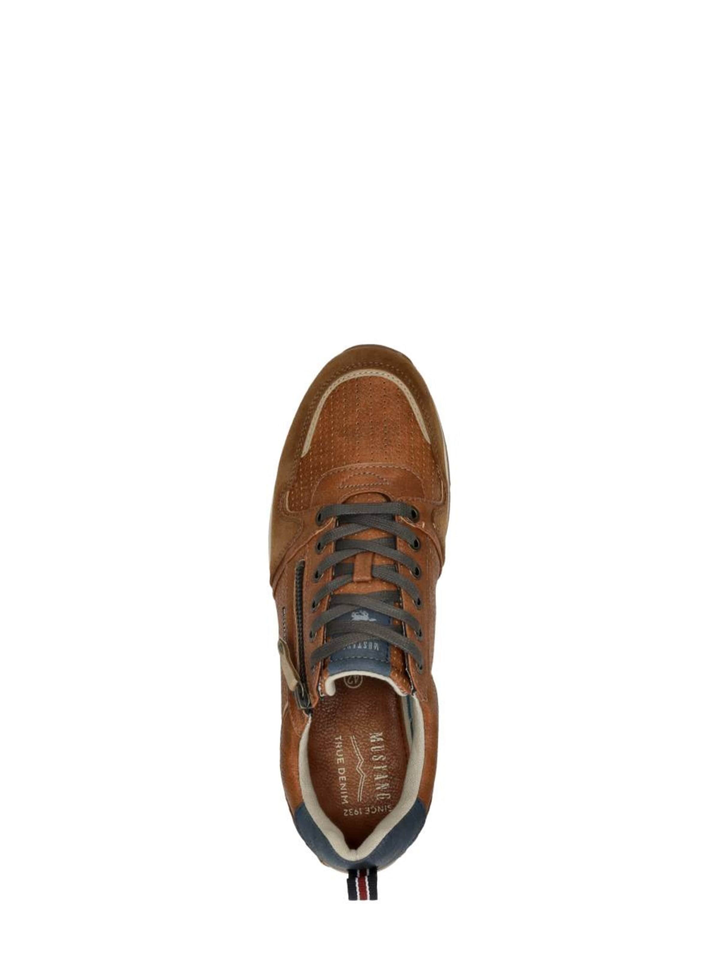 Baskets basses 'Sneakers Laag' MUSTANG en marron