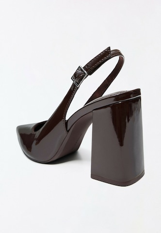 Bershka Slingpumps in Bruin