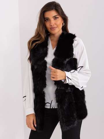 Madnezz House Weste 'KZ-2375.00P' in Schwarz: Vorderseite