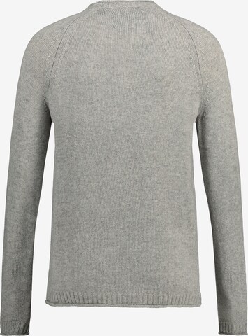 STHUGE Pullover in Grau