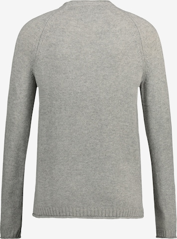 STHUGE Sweater in Grey
