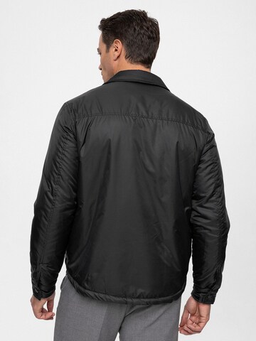 Antioch Between-season jacket in Black