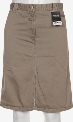 Closed Skirt in L in Brown: front