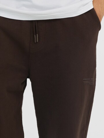 Young Poets Tapered Pants 'Maleo' in Brown