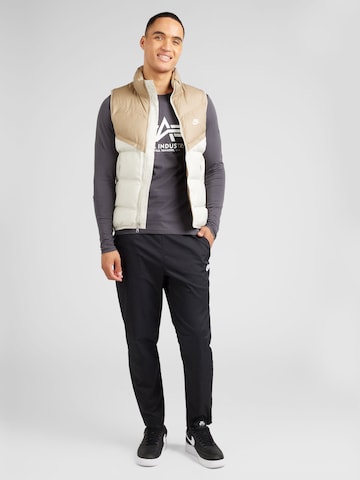 Nike Sportswear Bodywarmer in Groen