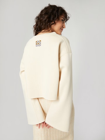 Sweat-shirt 'Pearl' florence by mills exclusive for ABOUT YOU en beige